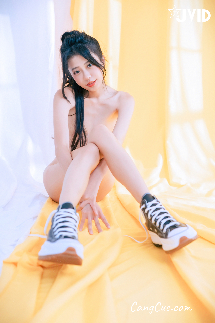 [JVID] 妍妍 Angel – 網拍模特兒の淺規則－妍妍😈遭射淫師脅迫脫衣強拍裸照🔞配合度太高反而引起射淫師邪念